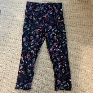 Lululemon Cropped Floral Leggings